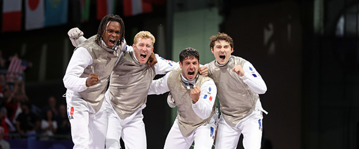 équipe de France d'escrime aux JO 2024 avec Enzo Lefort du Cercle d'Escrime Melun Val de Seine (CEMVS)